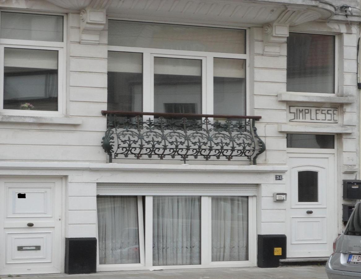 Klein Gezellig 1 Slaapkamer Appartement Blankenberge - Niet Goed Geld Terug Garantie -10 Minuten Tot Centrum Brugge Esterno foto