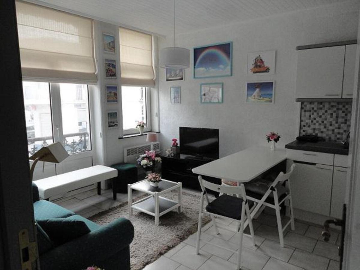 Klein Gezellig 1 Slaapkamer Appartement Blankenberge - Niet Goed Geld Terug Garantie -10 Minuten Tot Centrum Brugge Esterno foto