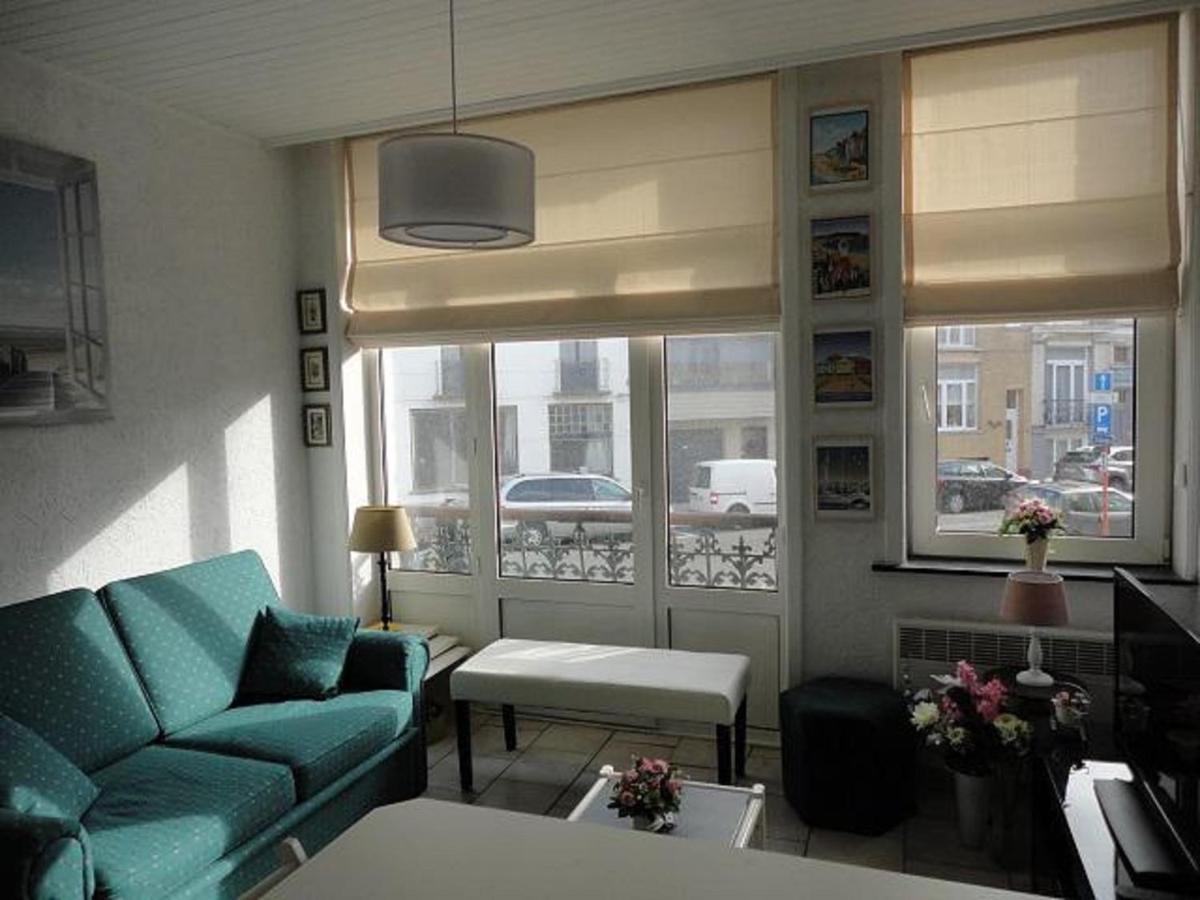 Klein Gezellig 1 Slaapkamer Appartement Blankenberge - Niet Goed Geld Terug Garantie -10 Minuten Tot Centrum Brugge Esterno foto