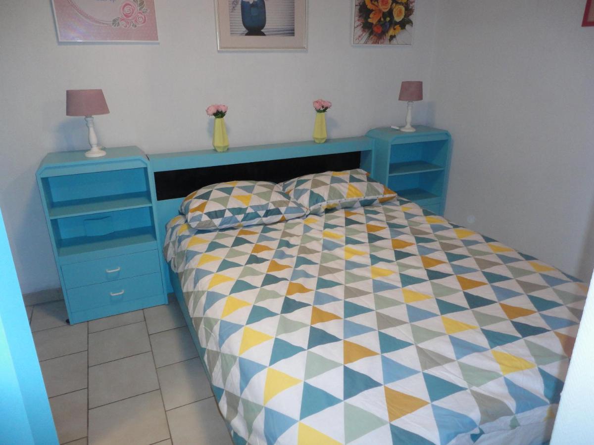 Klein Gezellig 1 Slaapkamer Appartement Blankenberge - Niet Goed Geld Terug Garantie -10 Minuten Tot Centrum Brugge Esterno foto